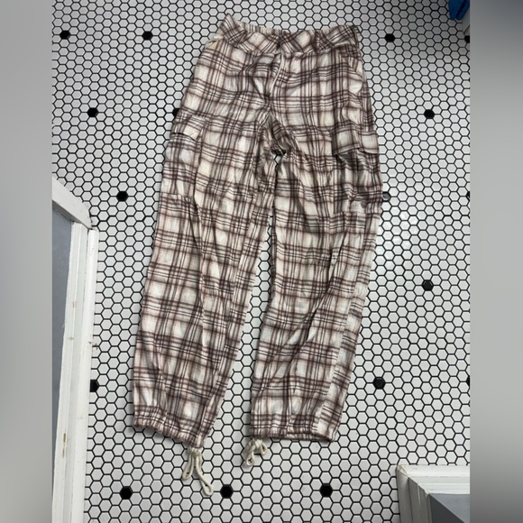 Tiger Mist Plaid cargo Joggers with some wear size medium - Picture 1 of 3